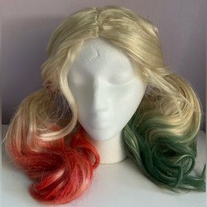 Harley Quinn wig and T-Shirt Halloween costume cosplay wig and shirt